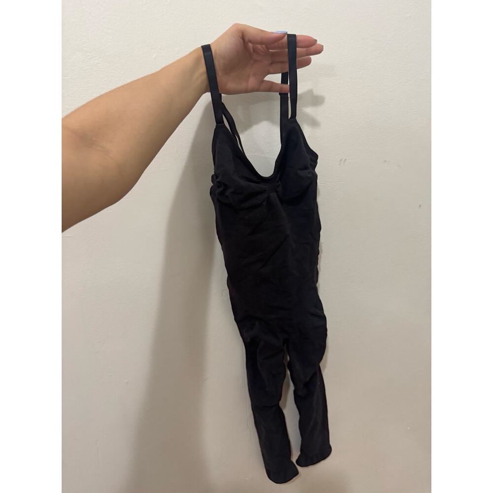Skims size s/m Black Sculpt Shapewear Sculpting Bodysuit small/ medium NWOT - Picture 8 of 12